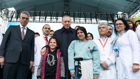 Bağcılar Kadın Doğum ve Çocuk Hastanesi Açıldı